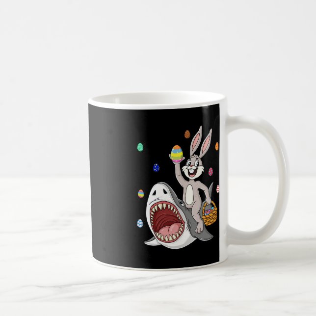 Mug Lapin de Pâques équitation Requin Amusants Oeufs P (Droite)