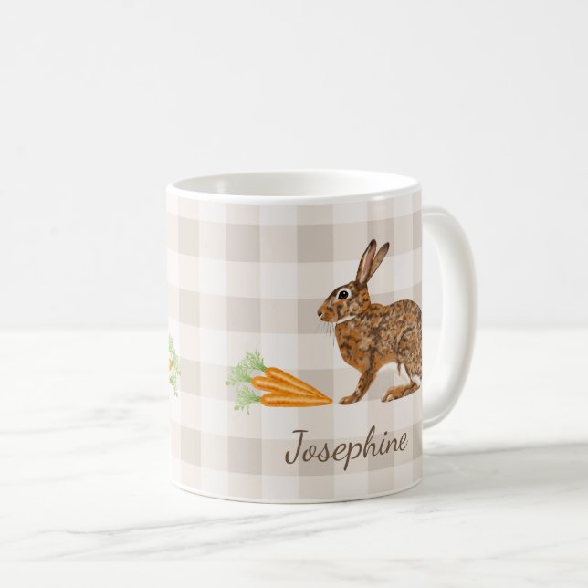 Mug Lapin rustique et carottes avec nom sur carreaux b (Devant droit)