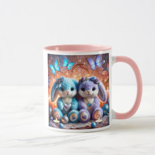 Mug Lapins en peluche bleus et violets avec cœurs.