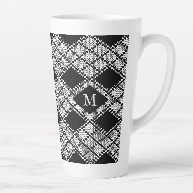 Mug Latte Élevé en MAILLE ARGYLE NOIR + Initiale  (Droite)