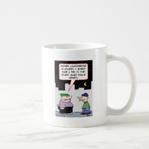 Mug le blanchiment d'argent tombe en morceaux