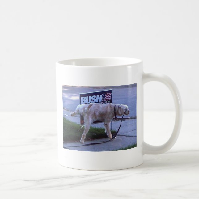 Mug le bon-chien, ne croient toujours pas l'intellig (Droite)
