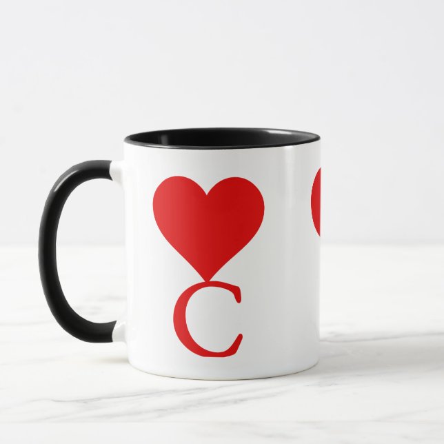 Mug Le C initial avec un grand coeur rouge (Gauche)