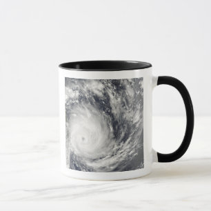 Mug Le cyclone tropical Gael au large de Madagascar