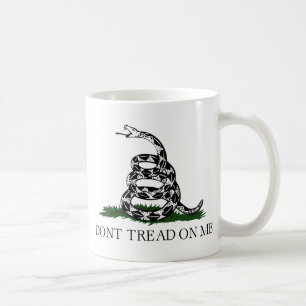 Mug Le drapeau de Gadsden "ne marchent pas sur moi "