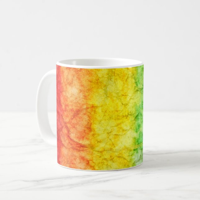 Mug Le drapeau tie-dyé de SlipperyJoe arc-en-ciel pres (Devant gauche)