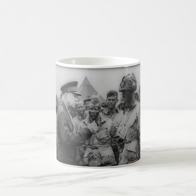 Mug Le Général Dwight David Eisenhower avec des (Centre)