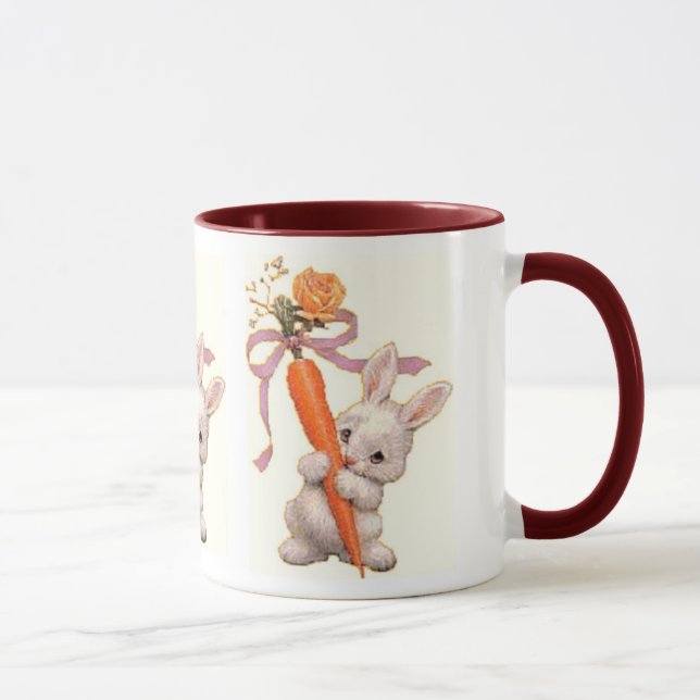 Mug Le lapin avec la carotte et s'est levé (Droite)