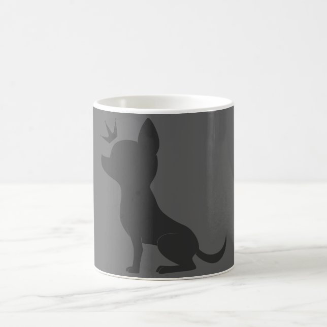Mug Le Majestic Chihuahua sur Stone Grey (Centre)