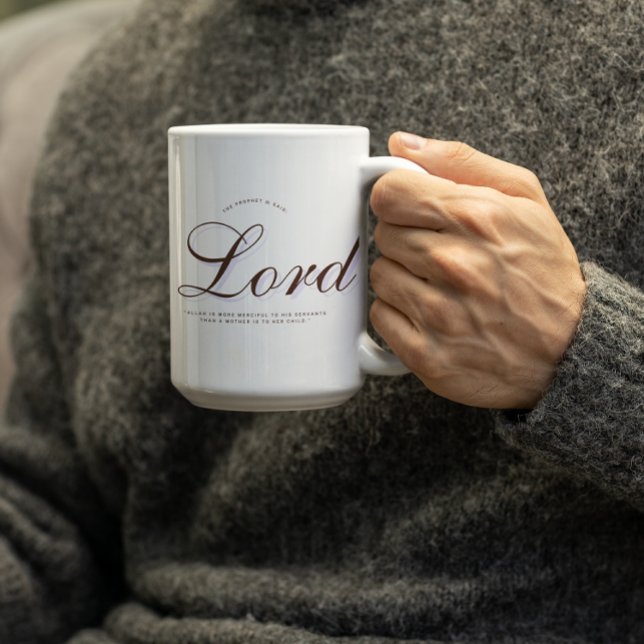 Mug Le Seigneur est plus miséricordieux qu'une mère (Créateur téléchargé)