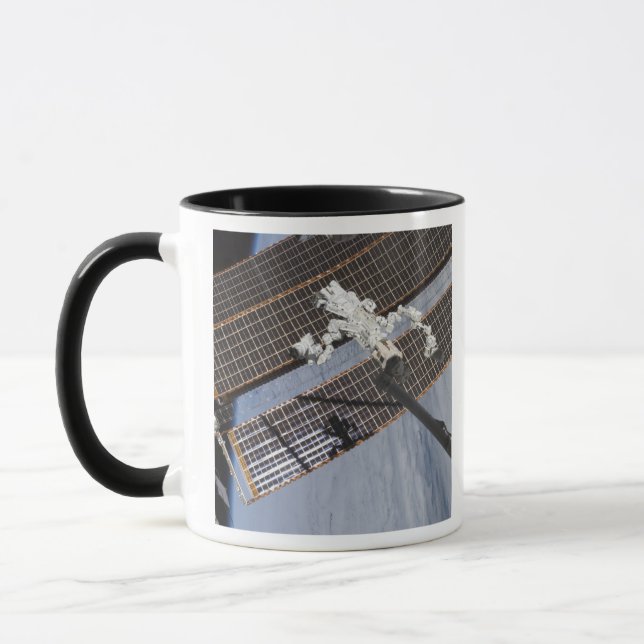 Mug Le système robotique Dextre construit au Canada 3 (Gauche)