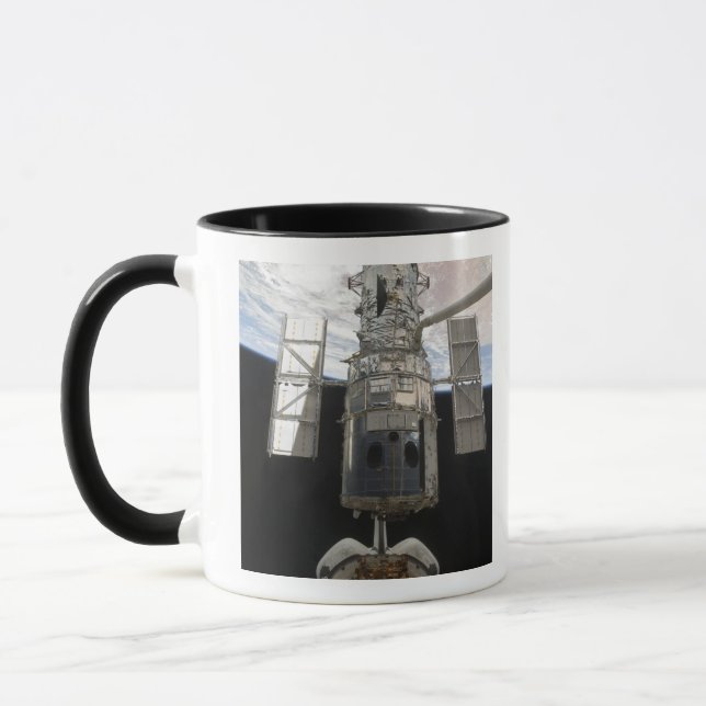 Mug Le télescope spatial Hubble est sorti (Gauche)