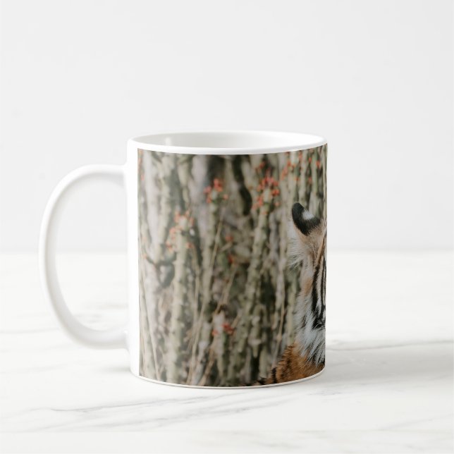MUG LE TIGER DANS LA SAUVAGE REPOSANT (Gauche)
