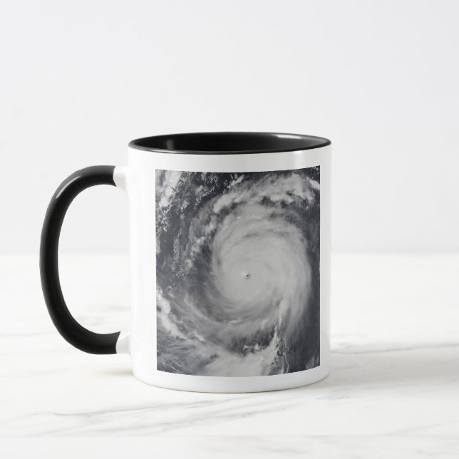 Mug Le typhon Maemi dans l'océan Pacifique occidental (Gauche)