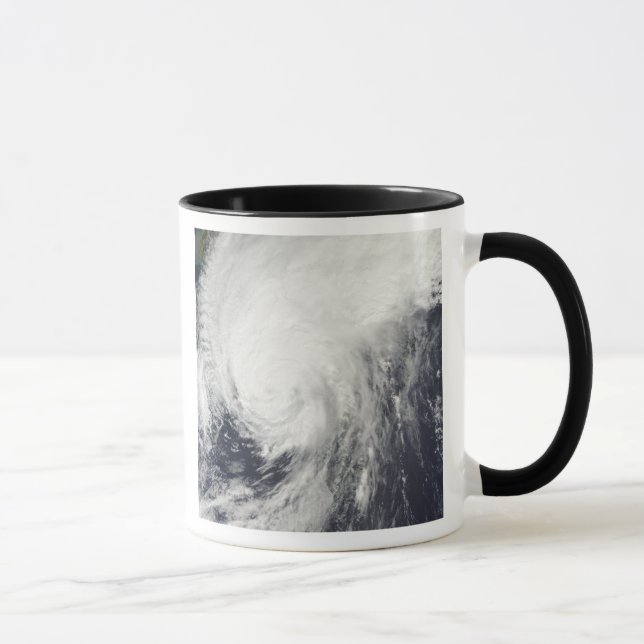 Mug Le typhon Melor approche du Japon (Droite)