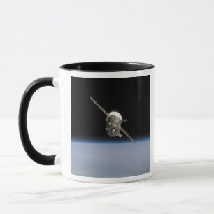 Mug Le vaisseau spatial de Soyuz TMA-11 au-dessus du