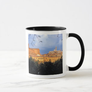 Mug Le village toscan de Sienne, Italie.