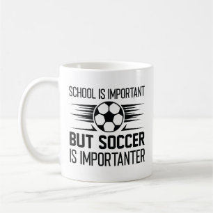 Mug L'École Est Importante, Mais Le Football Est Impor