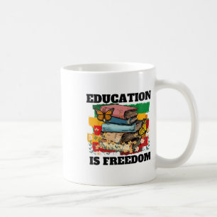 Mug L'éducation est la liberté Afro-Américain Mois de 