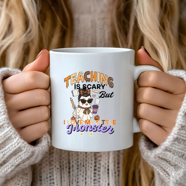 Mug L'enseignement d'Halloween est effrayant mais j'ai (Créateur téléchargé)