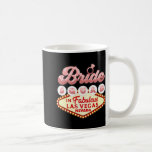 Mug L'équipe de la mariée de Las Vegas à Vegas Drôle D<br><div class="desc">L'équipe de la mariée de Las Vegas à Vegas Drôle Demoiselle d'honneur</div>