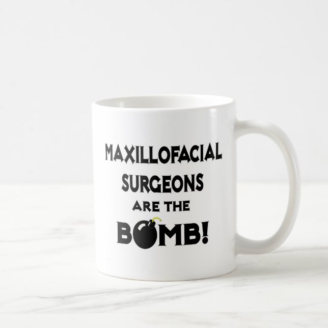 Mug Les Chirurgiens Maxillofaciaux Sont La Bombe ! (Droite)