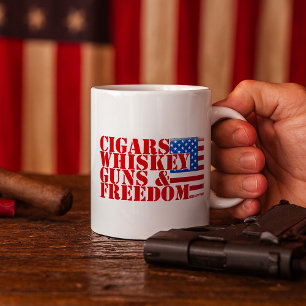 Mug Les Cigares Les Armes À Whiskey Et La Liberté