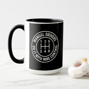 Mug Les conducteurs manuels le font avec un sélecteur