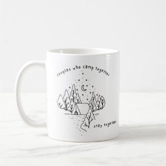 Mug Les couples qui campent ensemble restent