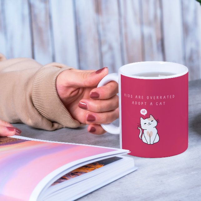 Mug Les enfants sont surévalués - Adoptez un chat Dark (Créateur téléchargé)
