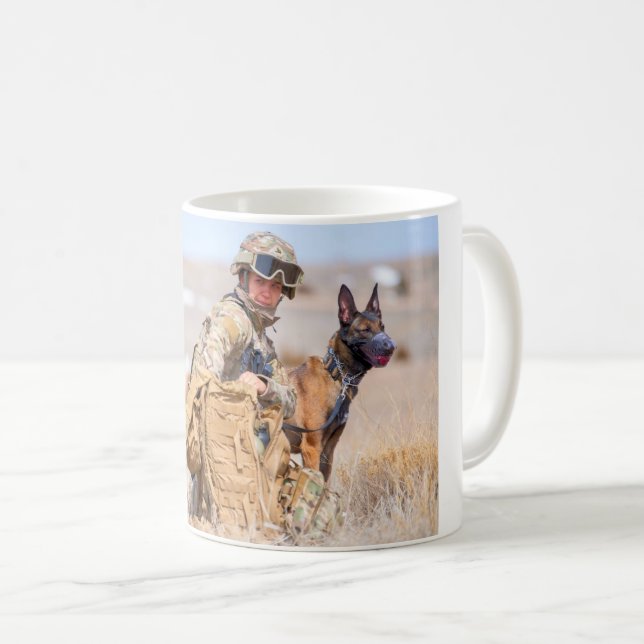 MUG LES FEMMES AMÉRICAINES COMBATTANTES (Devant droit)