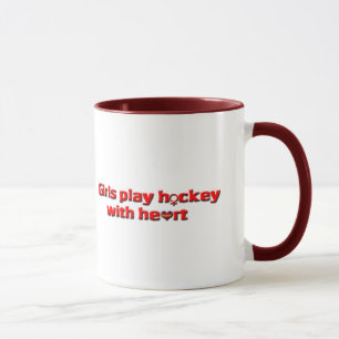 Mug Les filles jouent à l'hockey avec le coeur/hockey