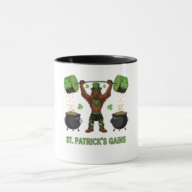 Mug Les gains de la Saint-Patrick obtiennent un poids  (Centre)