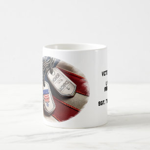 Mug Les insignes de chien et le drapeau des États-Unis