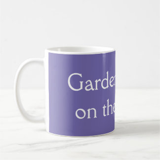 Mug Les jardiniers le font à genoux