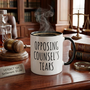 Mug Les larmes de l'avocat adverse Drôle d'avocat