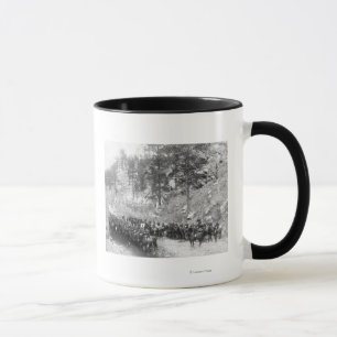 Mug Les militaires dans les rangées photographient à