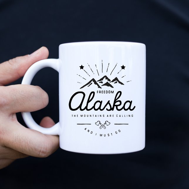 Mug Les montagnes de l'Alaska appellent I Must Go Mono (Créateur téléchargé)