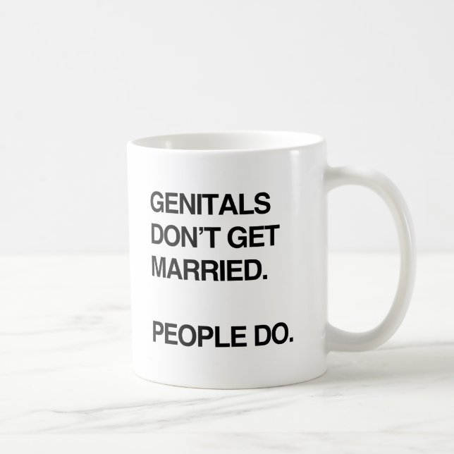 MUG LES ORGANES GÉNITAUX NE SE MARIENT PAS. LES GENS,  (Droite)