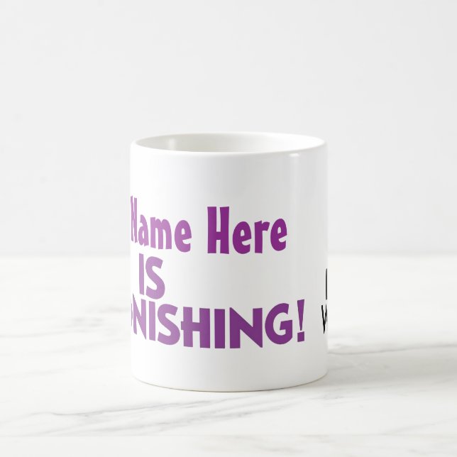 Mug Les petites femmes ont personnalisé ÉTONNER ! (Centre)