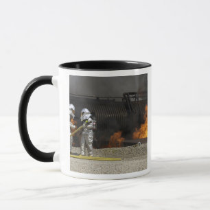 Mug Les pompiers neutralisent un feu