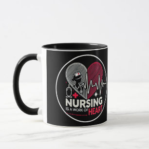 Mug Les soins infirmiers sont une oeuvre de coeur
