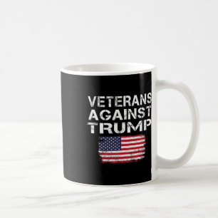 Mug Les vétérans contre Trump Les vétérans militaires