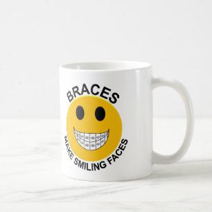 Mug Les visages souriants font face à la purée de ca