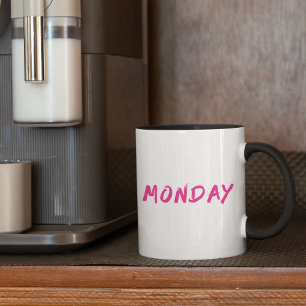 Mug Lettering Design ‘Monday’ en rose
