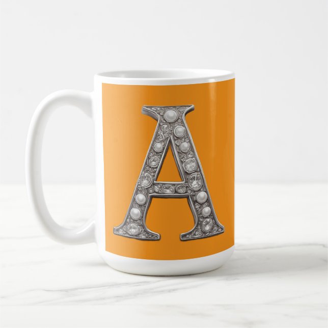 Mug Lettre A incrustée de bijoux sur fond jaune (Gauche)