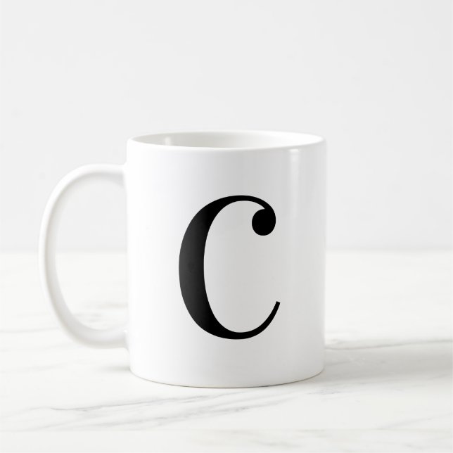 Mug Lettre C Monogramme Noir Moderne Personnalisé (Gauche)