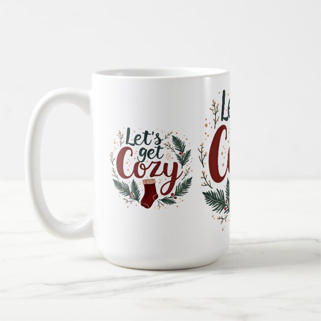 Mug Lettre de pin de fête de baies de Noël cosy (Gauche)