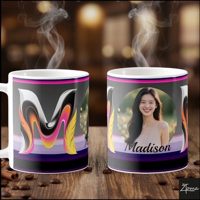 Mug Lettre fluide abstraite M Néon Plume (This is a sample design. There are several models to choose from, with the name and color changed.
)