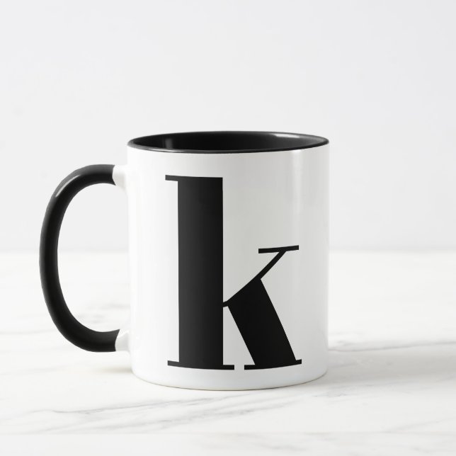 Mug Lettre initiale de Monogramme moderne k noir et bl (Gauche)
